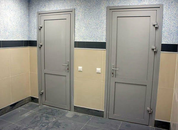 Глухие пластиковые двери