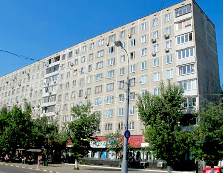 Особенности остекления домов 1605-АМ