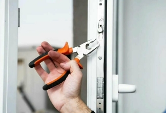 Замена фурнитуры на пластиковых окнах: всё, что вам нужно знать