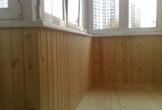 Чем покрыть вагонку на балконе: долговечная защита без лишних хлопот